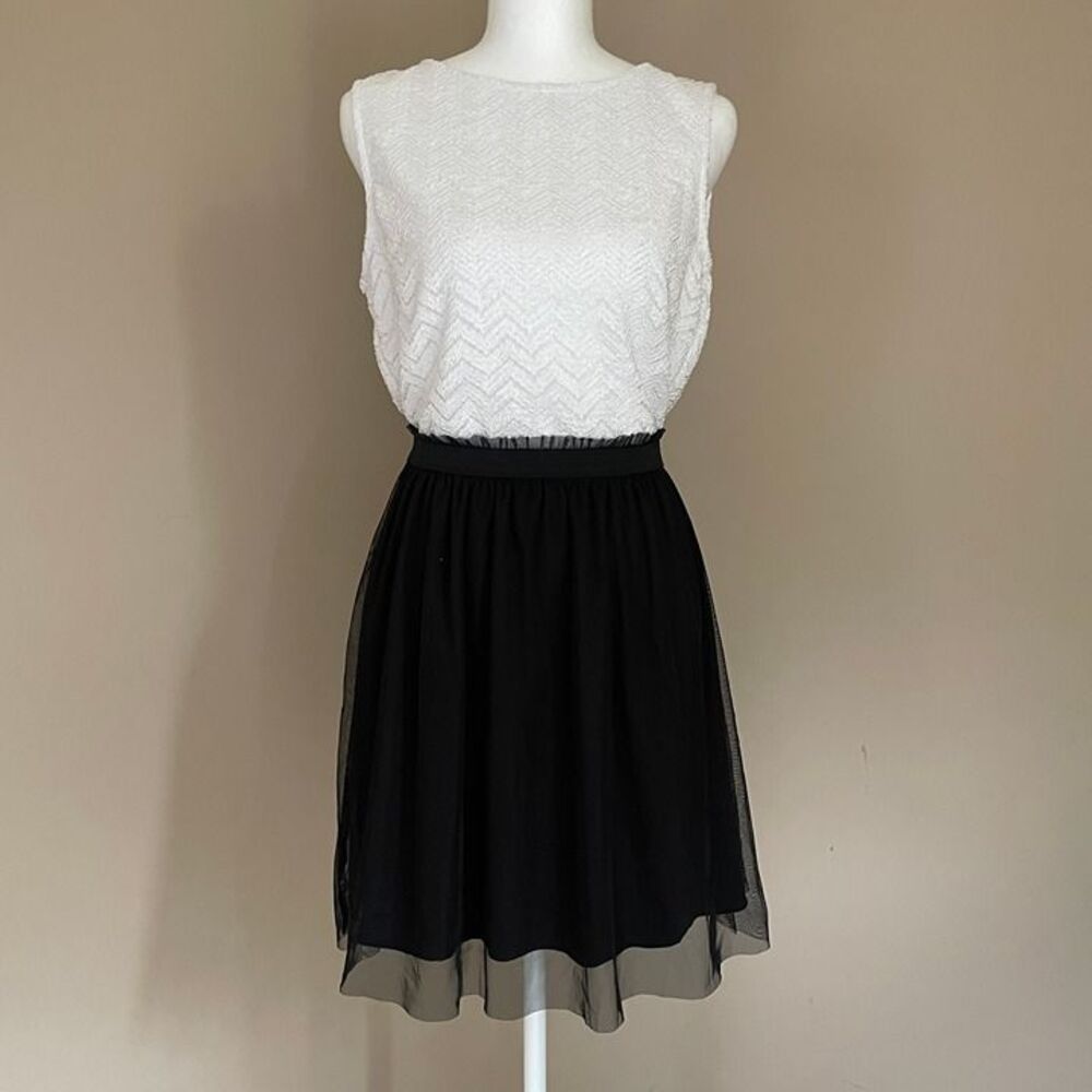Speechless Juniors Large Black White Sleeveless Sparkle Dress Sheer Tulle Skirt